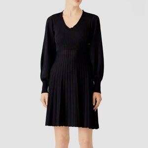Parker Hudson Long Sleeve V-Neck Fit to Flare Knit Black Dress Sz L